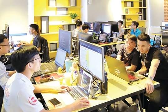 Thúc đẩy tăng trưởng nội tại