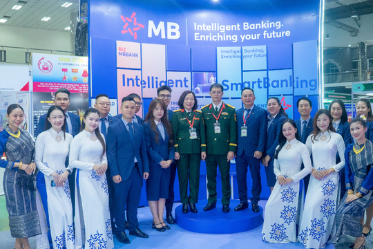 MB thúc đẩy giao dịch tài chính quốc tế Việt - Lào với các giải pháp tài chính số