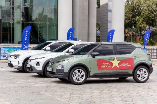 Cày VinFast VF 5 hơn 200.000 km, chủ xe thừa nhận: Xe vẫn chắc nịch, mọi chi tiết quá chắc chắn