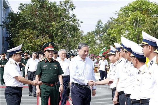 Bảo vệ vững chắc chủ quyền, gìn giữ hòa bình trên biển