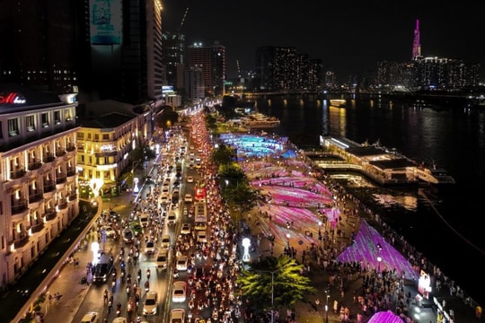 Hoàn thiện chính sách và tạo đột phá phát triển du lịch đêm