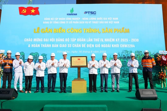 Hoàn thành 33 chân đế điện gió xuất khẩu – Dấu ấn chào mừng Đại hội Đảng bộ Petrovietnam lần thứ IV
