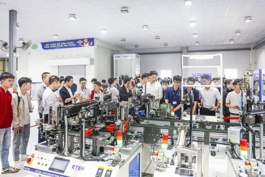 Bước chuyển mình của công nghiệp hỗ trợ qua lăng kính tự động hóa bán dẫn