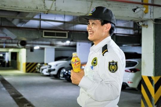 Bền đam mê và câu chuyện phía sau những đêm thức trắng của người bảo vệ