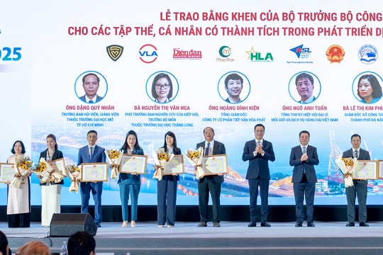 Macstar Group nhận bằng khen Bộ Công thương: Dấu ấn tiên phong chuyển đổi xanh ngành logistics