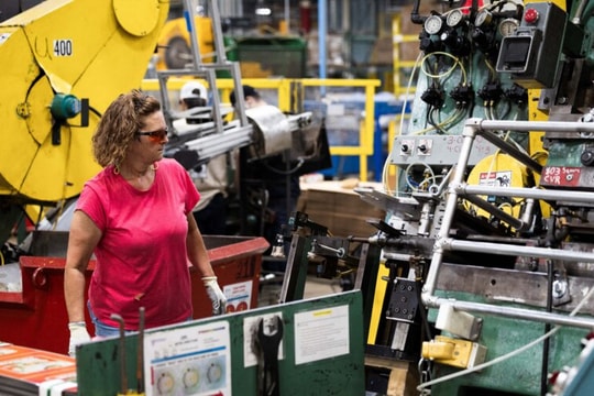 Ngành sản xuất Mỹ "lao đao"