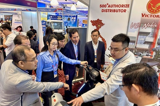 Khai mạc Hội chợ Thương mại Việt Nam tại Campuchia 2025