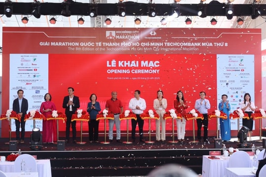 Khai mạc Giải Marathon Quốc tế TP.HCM Techcombank mùa 8: Lan tỏa tinh thần vượt trội của siêu đô thị tương lai