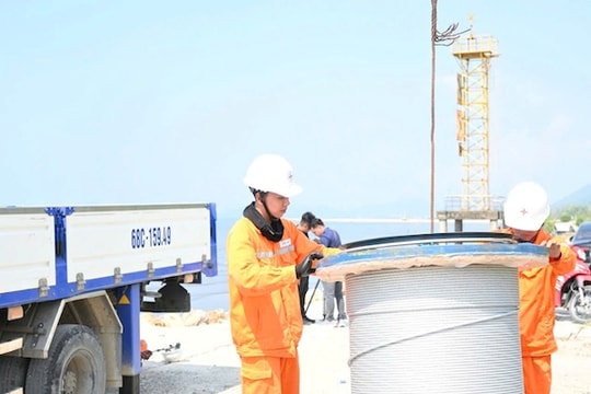 Khôi phục hoàn toàn cung cấp điện tại đặc khu Phú Quốc: Vượt kế hoạch 5 ngày