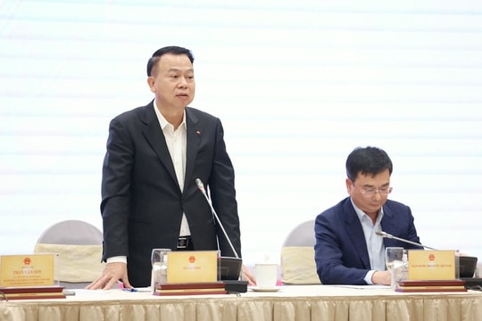 Hỗ trợ thuế, phí tối đa cho doanh nghiệp, người dân vùng bão lũ