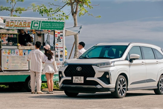 Bùng nổ tháng cuối năm với khuyến mại 100% phí trước bạ và 1 năm bảo hiểm thân vỏ khi mua Veloz Cross