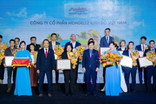 Mondelez Kinh Đô được vinh danh trong Top 100 Doanh nghiệp phát triển bền vững Việt Nam (CSI 2025)