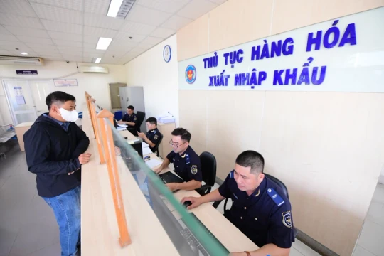 Hải quan hỏa tốc chỉ đạo các đơn vị kiểm soát nhập khẩu máy móc đã qua sử dụng