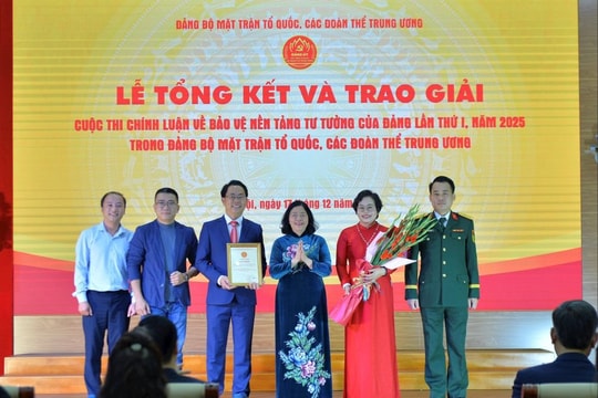 Phóng viên Tạp chí Diễn đàn Doanh nghiệp đạt giải cuộc thi bảo vệ nền tảng tư tưởng của Đảng