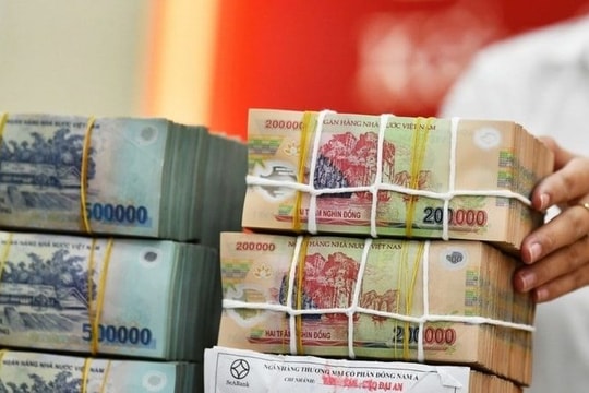 Lãi suất liên ngân hàng tiếp tục giảm mạnh