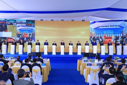 Khởi công Dự án Đầu tư xây dựng Trục Đại lộ Cảnh quan sông Hồng