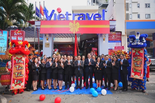 Vietravel ra mắt nhận diện thương hiệu mới, đánh dấu 30 năm phát triển - vươn mình cùng đất nước