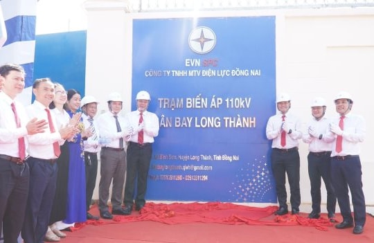 EVNSPC: Hơn 1.400 tỷ đồng vốn các dự án, công trình được khởi công, khánh thành chào mừng Đại hội Đảng toàn quốc lần thứ XIV