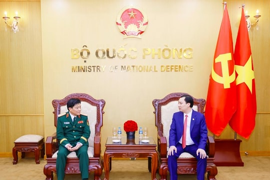 Ủy ban Trung ương MTTQ Việt Nam chúc mừng Bộ Quốc phòng nhân kỷ niệm 81 năm Ngày thành lập Quân đội nhân dân Việt Nam