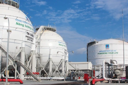 Không để điện khí LNG lỡ nhịp chuyển dịch năng lượng