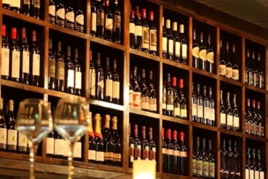 VCCI đề nghị rà soát toàn diện điều kiện kinh doanh rượu