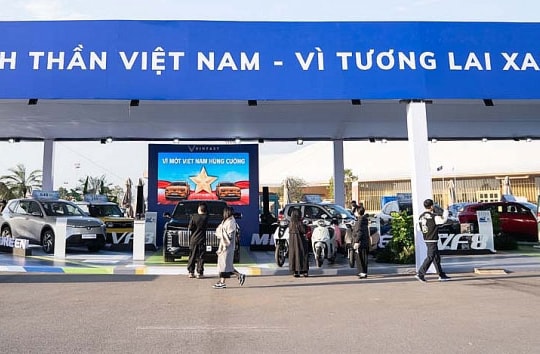 Trải nghiệm hệ sinh thái giao thông xanh toàn diện của VinFast tại Vietnam Mobility Show 2025