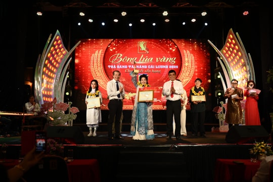 Bình Điền - 32 năm bền bỉ đồng hành, toả sáng tài năng Cải lương Việt