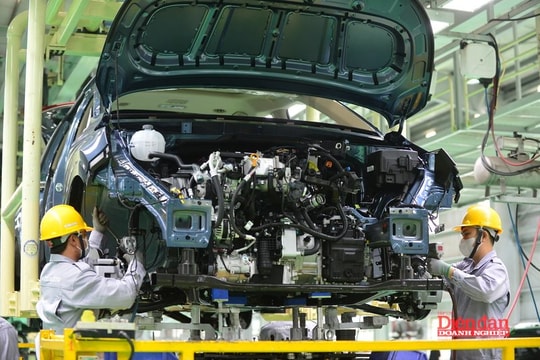 Nguồn cung ô tô tăng kỷ lục, người mua hưởng lợi lớn dịp Tết 2026