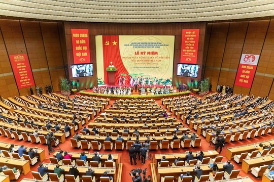 Quốc hội ngày càng thể hiện rõ vai trò đi trước một bước về thể chế