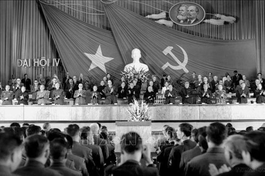 Dấu ấn các kỳ Đại hội toàn quốc của Đảng Cộng sản Việt Nam: Đại hội IV - Khởi điểm kiến thiết trong hoà bình