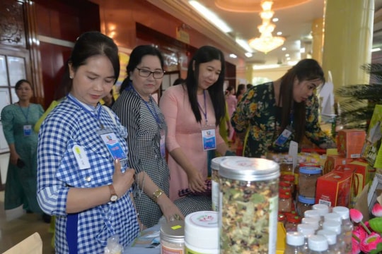 Đồng Tháp thúc đẩy hệ sinh thái hỗ trợ phụ nữ khởi nghiệp gắn chuyển đổi số, chuyển đổi xanh bền vững