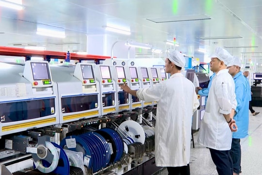 Cạnh tranh gay gắt tạo áp lực cho ngành chế biến chế tạo