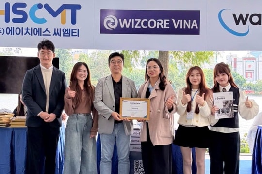 Dấu ấn Trường Đại học Nguyễn Trãi trong hệ sinh thái khởi nghiệp tại TECHFEST Vietnam 2025