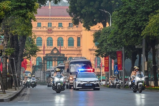 Công an Hà Nội diễn tập phương án dẫn đoàn phục vụ Đại hội XIV của Đảng