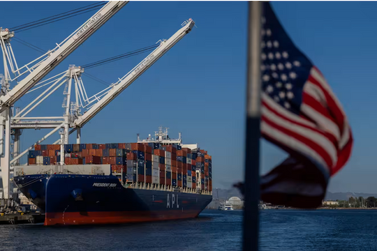 Ngành vận tải biển toàn cầu đối mặt rủi ro mới