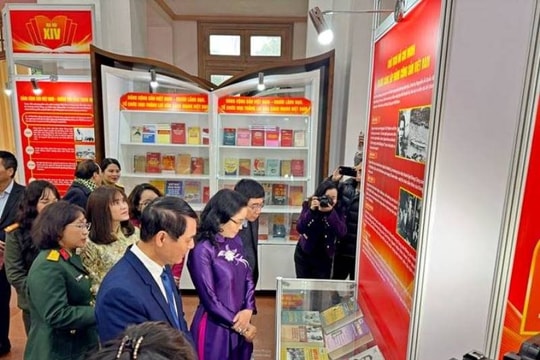 Triển lãm tư liệu “Đảng Cộng sản Việt Nam qua các kỳ Đại hội” – Dấu ấn lịch sử và tầm vóc lãnh đạo của Đảng