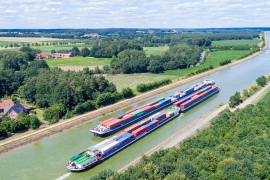 "Mở đường" cho doanh nghiệp vận tải thủy quy mô lớn