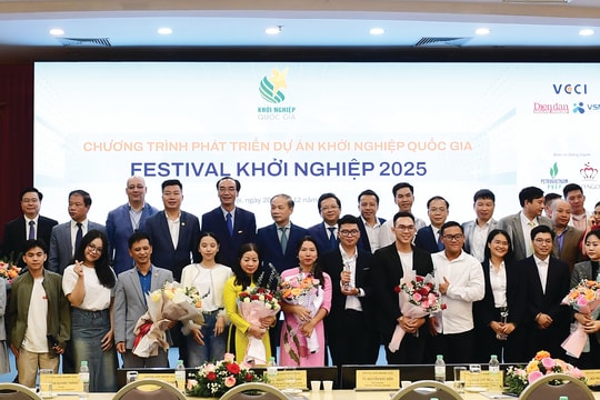 Đi qua mùa ươm mầm