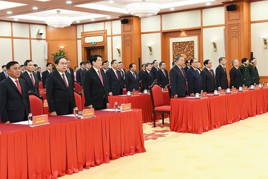 Lễ trao Huy hiệu 45 năm tuổi Đảng tặng Tổng Bí thư Tô Lâm