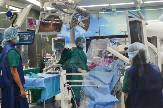 Cần giảm thủ tục kỹ thuật và mở rộng ưu đãi cho y tế tư nhân