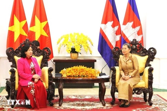 Củng cố và vun đắp quan hệ hợp tác giữa hai Đảng, hai nước Việt Nam-Campuchia