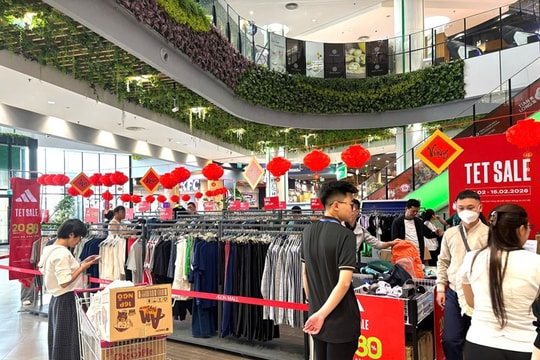 Chợ Tết Hải Phòng 2026: Từ sạp hàng truyền thống tới "vũ trụ số"