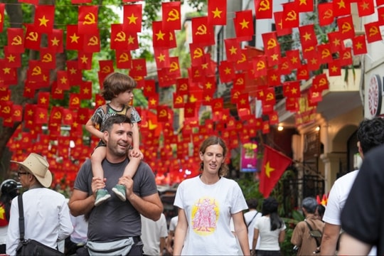 Du lịch Hà Nội bứt tốc mùa xuân