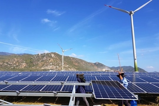 Bộ Công Thương yêu cầu rà soát dự án hưởng giá FIT