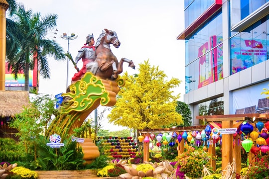 Đường hoa Xuân Menas với chủ đề “Vươn mình Thánh Gióng”