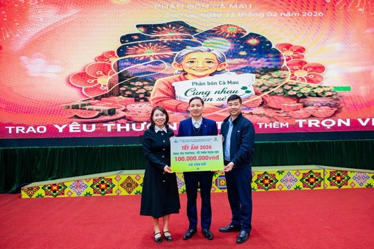 Phân Bón Cà Mau mang “Tết Ấm 2026” về với đồng bào vùng cao Vân Hồ
