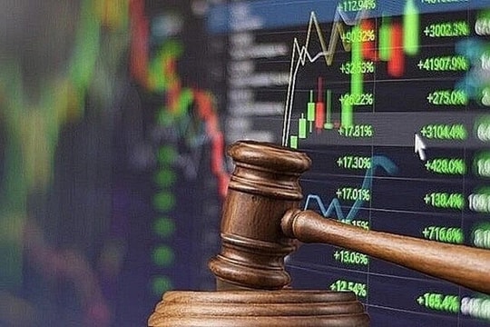 Hàng loạt công ty nhận quyết định xử phạt từ Ủy ban Chứng khoán Nhà nước