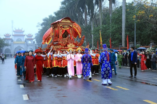 Hào khí Hai Bà Trưng lan tỏa trong ngày hội đầu năm