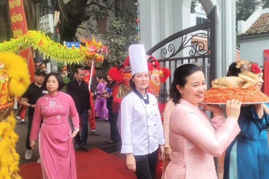 Nghề làm xôi Phú Thượng – Gìn giữ hồn nếp giữa lòng Hà Nội