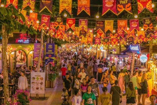 Cách Phú Quốc biến pháo hoa thành “chữ ký thị giác”, định hình lại du lịch đêm châu Á